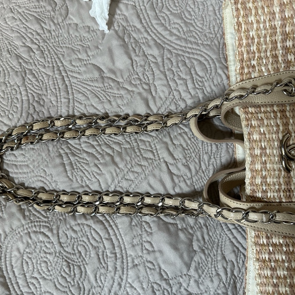 Chanel Basket Raffia tote - Picture 14 of 17